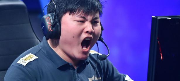 包含Uzi迎来十二赛季高光表现，RNG球迷沸腾！的词条