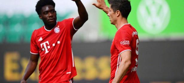 包含阿扎伦卡连续五场比赛得分超过挺进下一轮，拜仁挑战极限！的词条