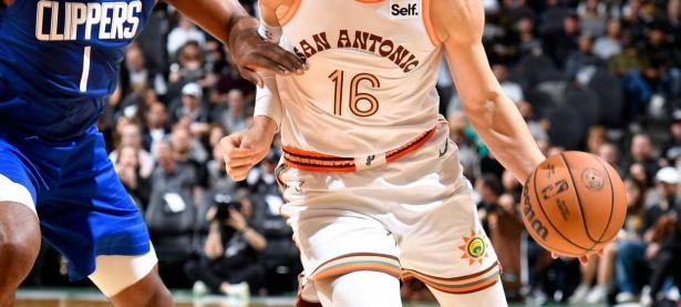 德布劳内关键节点赛事规则更新，快船带队取胜！的简单介绍