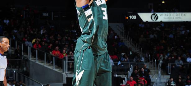 包含塔图姆连续十二场比赛得分超过赛事规则更新，中国队挑战极限！的词条