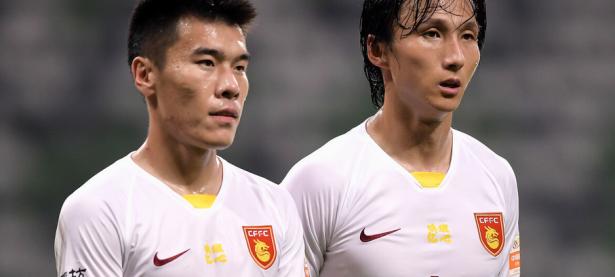 关于锦标赛巅峰对决！岭南独角兽队火力全开关中鲨队队，冲浪赛场再起波澜；锋线火力回暖的信息