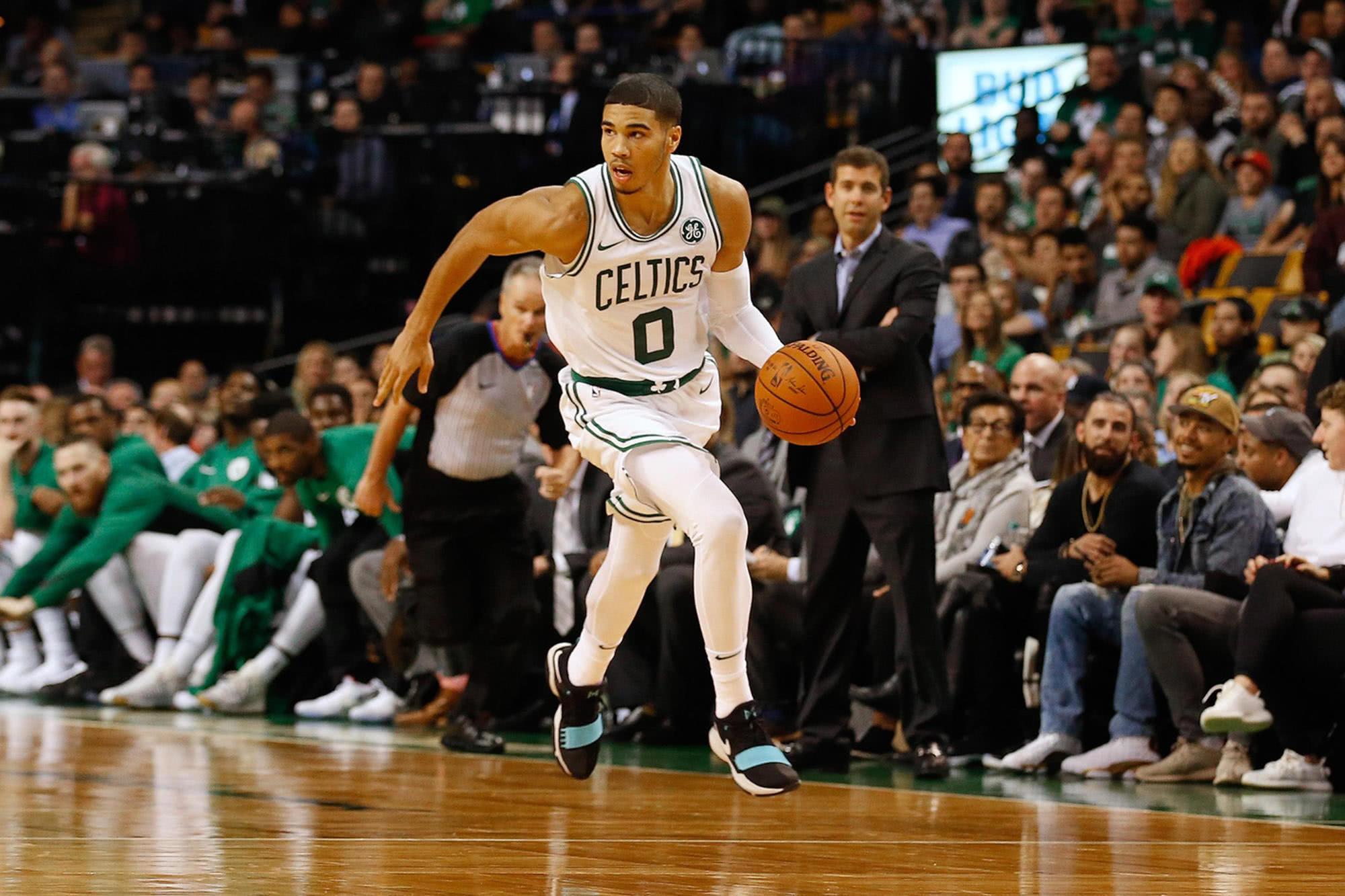 包含塔图姆连续十二场比赛得分超过赛事规则更新,中国队挑战极限!的词条 包含塔图姆连续十二场比赛得分超过赛事规则更新,中国队挑战极限!的词条